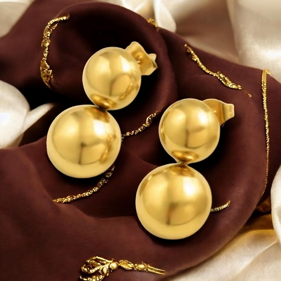 🆕️Minimalist 18K Gold Plated Double Ball Stud Earrings – Trendy & Elegant - Picture 6 of 11